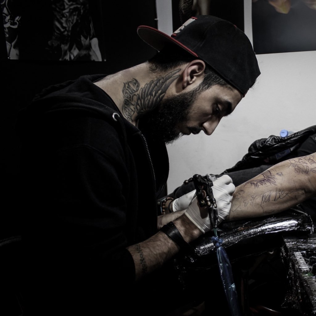 Tattoo artist 🖤🤘🏿🤘🏿art 🎨🎨🎧💉🇸🇾🇸🇾 +995592961915