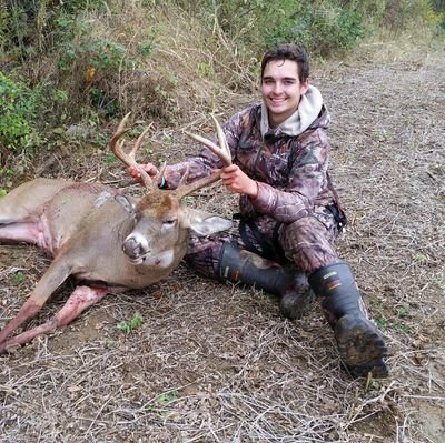 CTC/Shawnee '18. Videographer/YouTuber, https://t.co/cpWBjALNw4… Always remember, NEVER STOP THE HUNT!