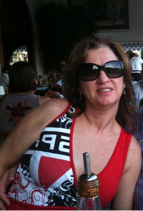 numa moldura clara e simples sou aquilo que se ve