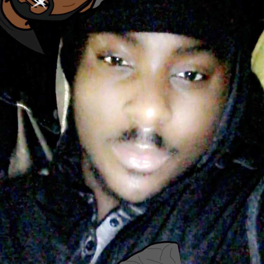 You fxckkin wit a nigga who dnt give a fck... Chasin money d-_-b...spitting flames... #teamfollowback #gettin money I'm H^gher than you...