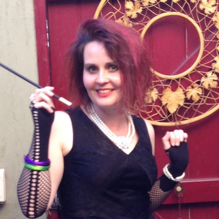 Burgarnese's profile picture. A cook | Horticulturist | Amateur photographer | Therapist | Dream of being a rock chick 🤘| We're from tiger land... 🐯🏆🐯 | ❤️💪| Snail vampier slayer