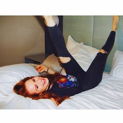 IsabelleLightRp's profile picture. 