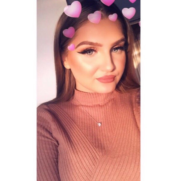 Elizabethm017's profile picture. Insta | elizabethm017