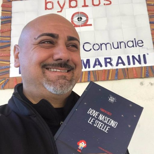 Autore di libri per ragazzi con Armando Curcio Editore.
Attore e regista esperto di globalità dei linguaggi, formazione e didattica teatrale.