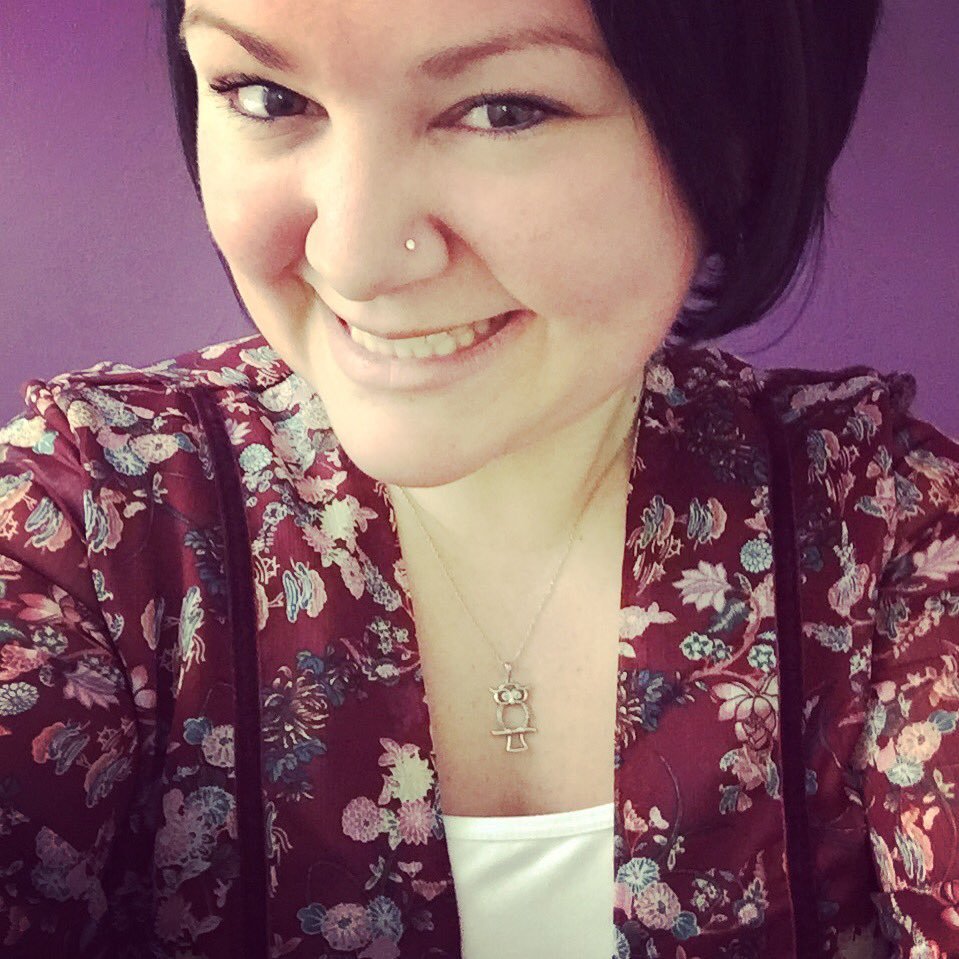 I'm an OPS Lead @CA_Careers | @AllegisGlobal. When I'm not busy putting out 🔥 & creating processes, you can find me 🎤 poorly & laughing until I snort 🐷