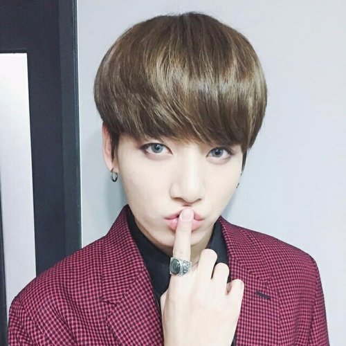 elishalatinazo1's profile picture. 