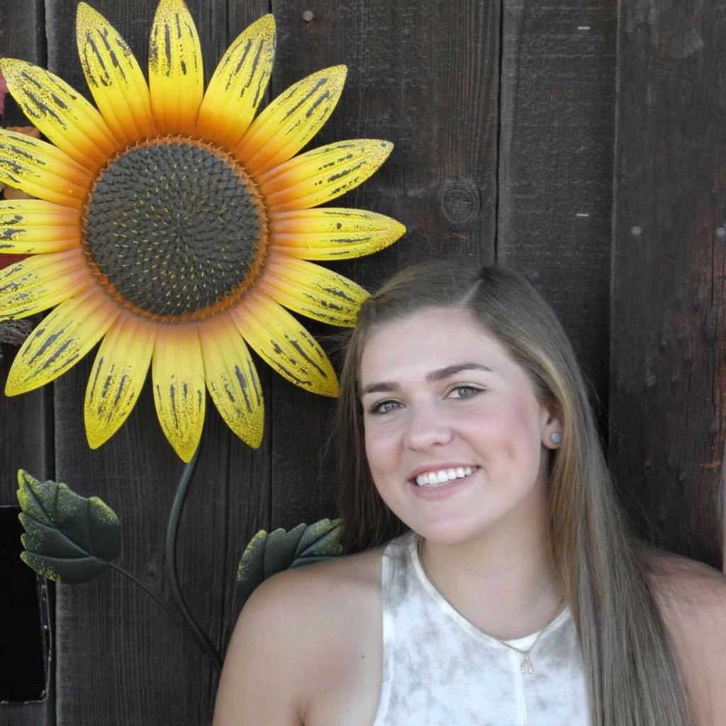 _juliaberg's profile picture. IU