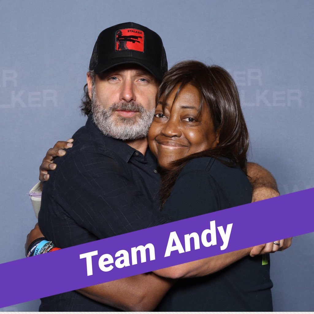 ⭐️ #TeamAndyLincoln ⭐️ in support of Andrew Lincoln's celebrity ambassadorship @barnardos !  The Walking Dead 💀, Walker Stalker Con, Photography  #TWDfamily