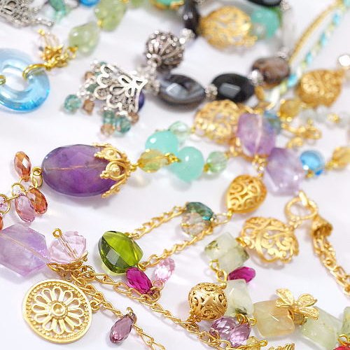 GlamorousJewel【グラマラスジュエル】です!主にアクセサリーや小物等、低価格で販売しています。種類も豊富ですので是非ご覧下さい♪ 相互フォロー支援アカウントです。フォローバック希望の方はご利用ください。 自動フォロー返ししていますのでリフォローは100%確実です。