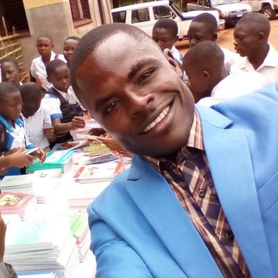 Lavoisier_MM's profile picture. Chaque personne est unique. Et la différence est une richesse.