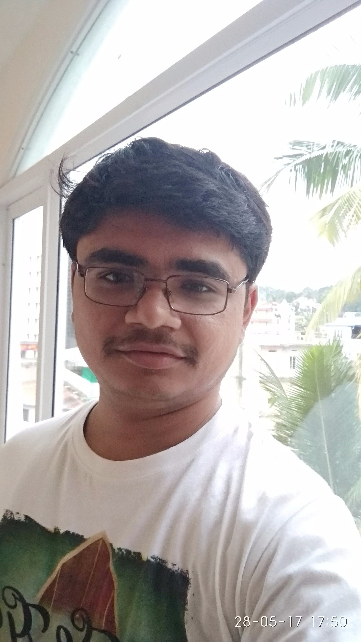 smitbjoshi's profile picture. 