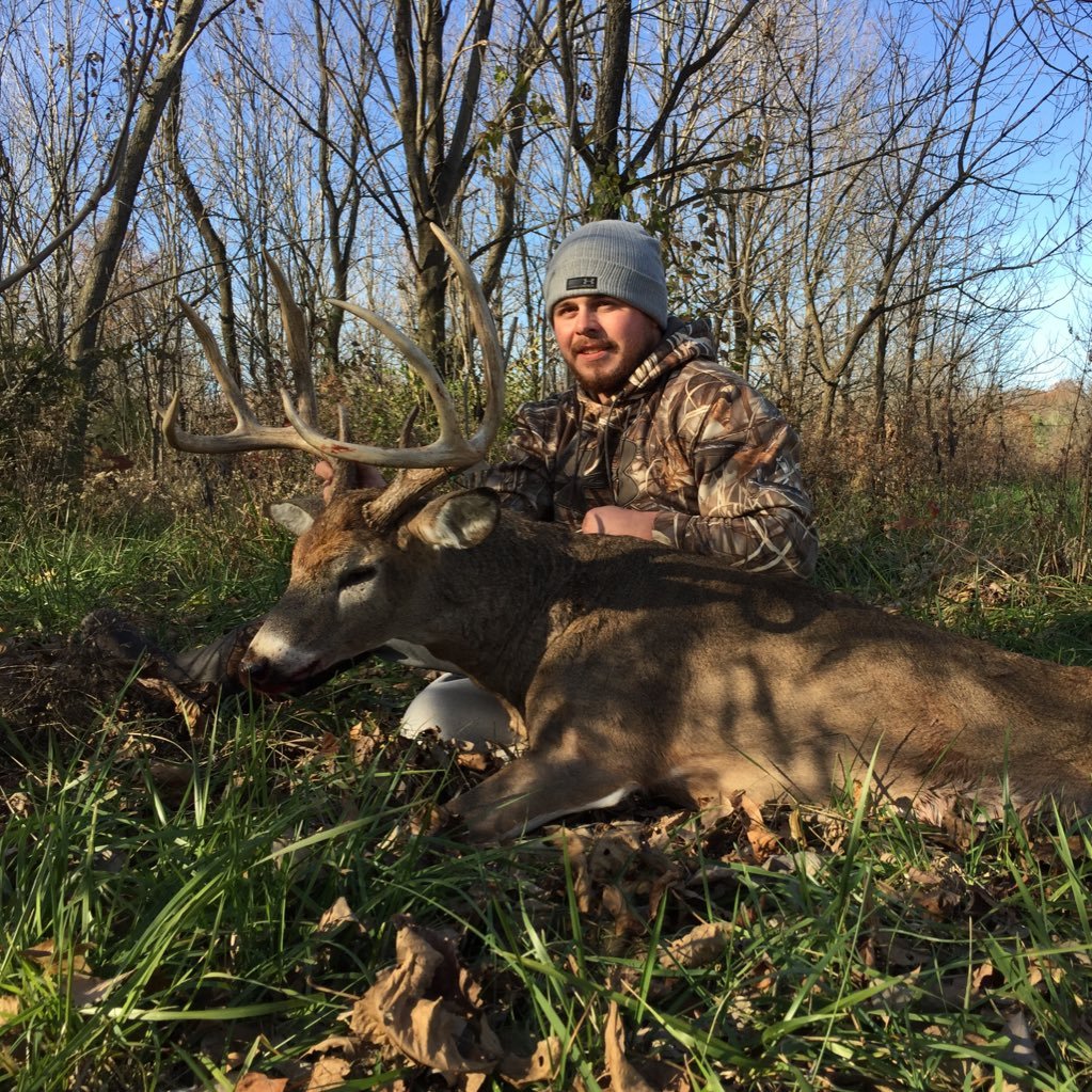 b_lock3's profile picture. 