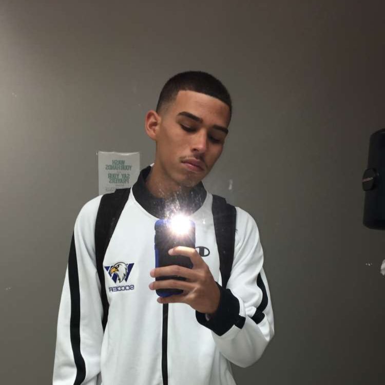 gbe_dani's profile picture. WBC📚⚽️💙