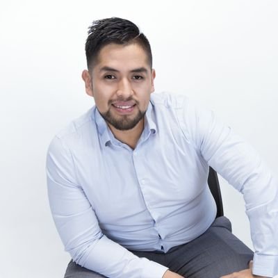 Founding Latino Engineer | Philanthropist | Entrepreneur | Bachatero & Salsero Breaking the entry point to allow more POC to enter the tech workforce