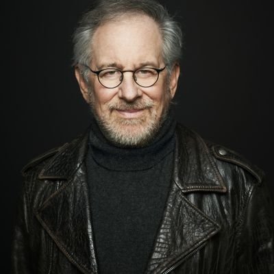 Follow for the latest updates on Steven Spielberg's latest films, as well as pictures and behind-the-scene photos of his life and films!