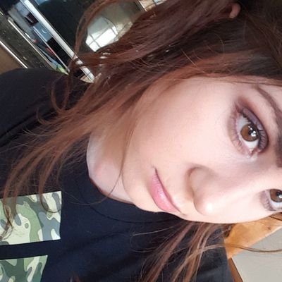 Mikhhaylla's profile picture. 20 🌏