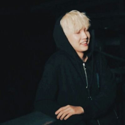 mariacatalinax's profile picture. yoongi takes my breath away—