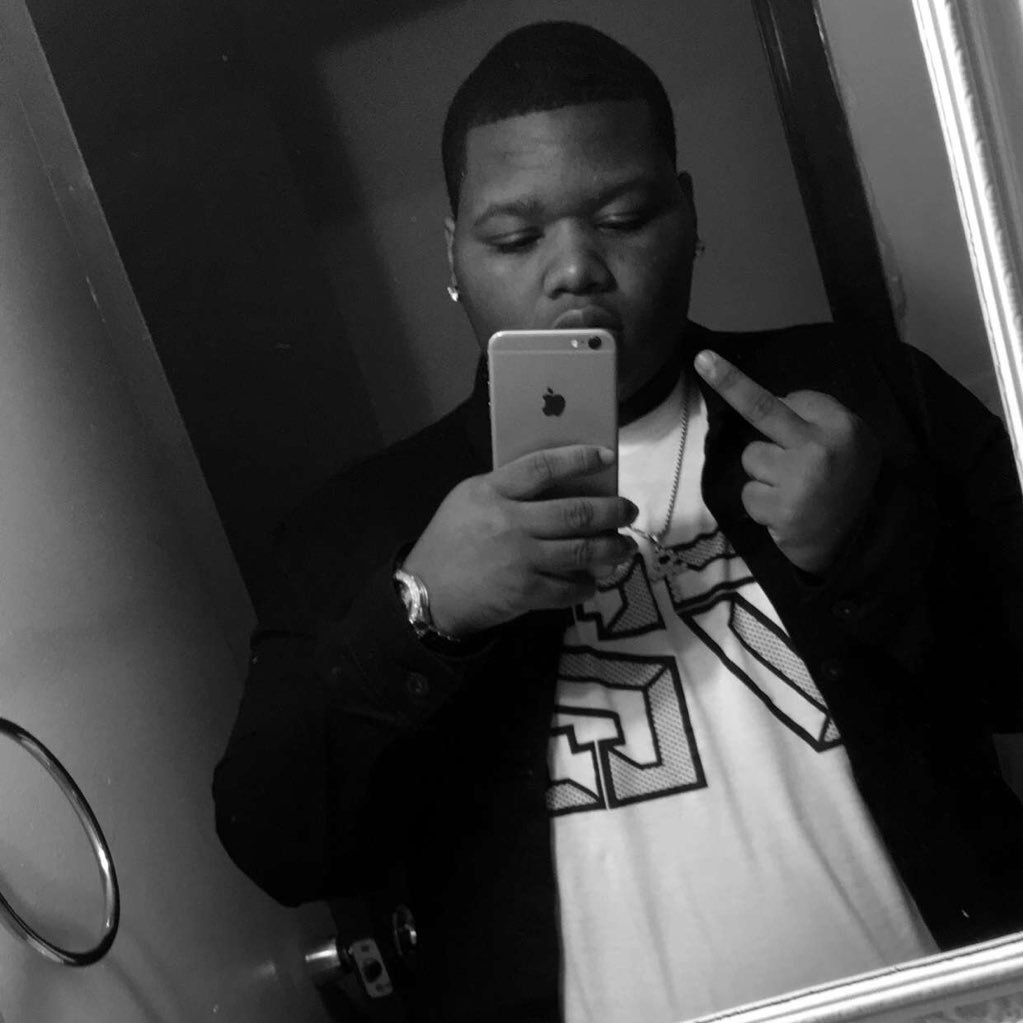 Ain't no games I'm chasin a hunnit| Free Cody Free Q R.I.P Tay 9-25-16 xhange my life ❤️🗣😍