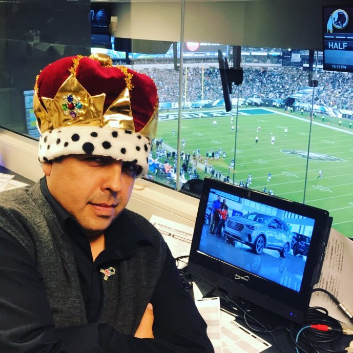 NFL Spanish radio Broadcaster, “SB LII Champion”. Morning show personality on DC’s #1 Spanish radio show “ Los Reyes de la Radio” https://t.co/0aUjr4x2fu