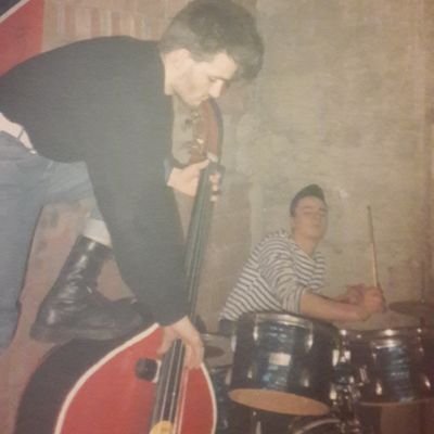 I play Upright_Bass in div. Rock'n'Roll, Rockabilly,Psychobilly Bands here in Switzerland.