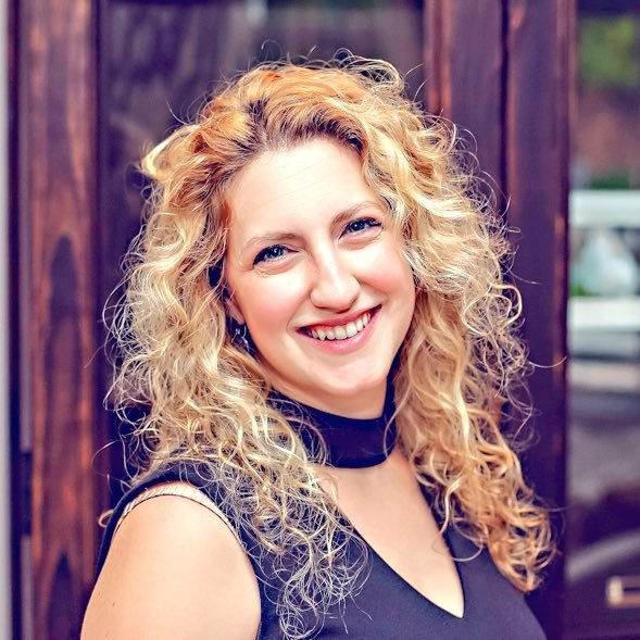 amandadannucci's profile picture. Storyteller, dog lover, dessert enthusiast, working mom, and a little bit of crypto 🚀