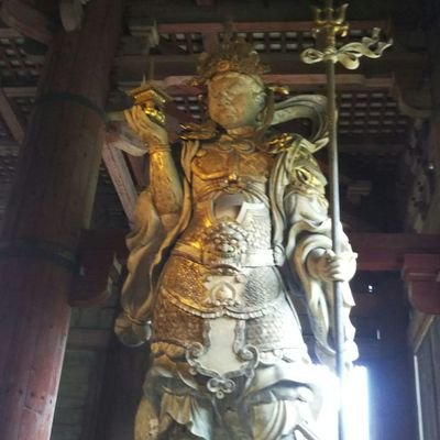 神社、仏閣が好きです。
日本人に生まれてきて良かった(^_^)
真実の歴史を知れば知るほど愛国心が湧いてきます。
今こそ戦後レジームからの脱却を!
FZX750（2001） ➡ トリッカー（2013） ➡ Vストローム250（2017）