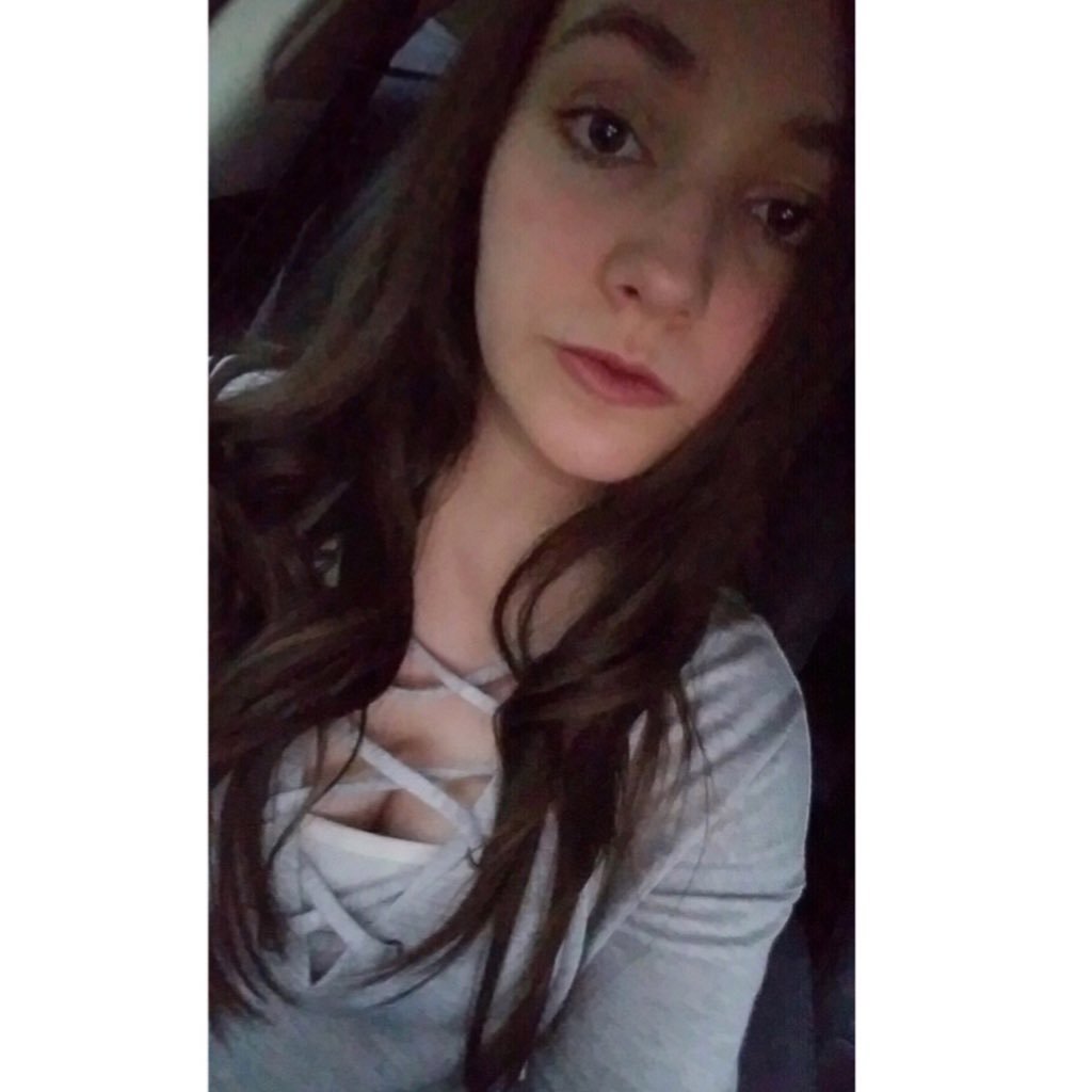 mandi2213's profile picture. 