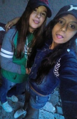 ModadKarina's profile picture. 