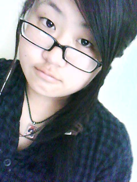 ERRMM.......
m priyanka , usually known as pinku hehe......x
just a music lover .....x