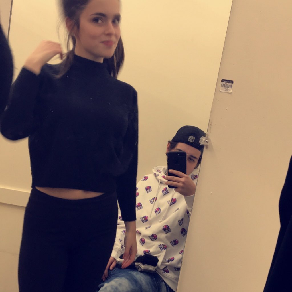 l3zgoddess69's profile picture. I don't have shit to say that concerns you