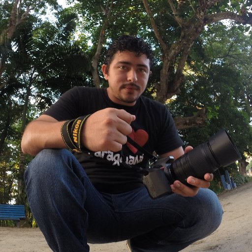 hector_ch's profile picture. 27 años
La ironía se mezcla con la incoherencia de pensamientos afables
https://t.co/lrh5pnQh4Q