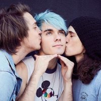 awsten (@cigcrttcs) 's Twitter Profile