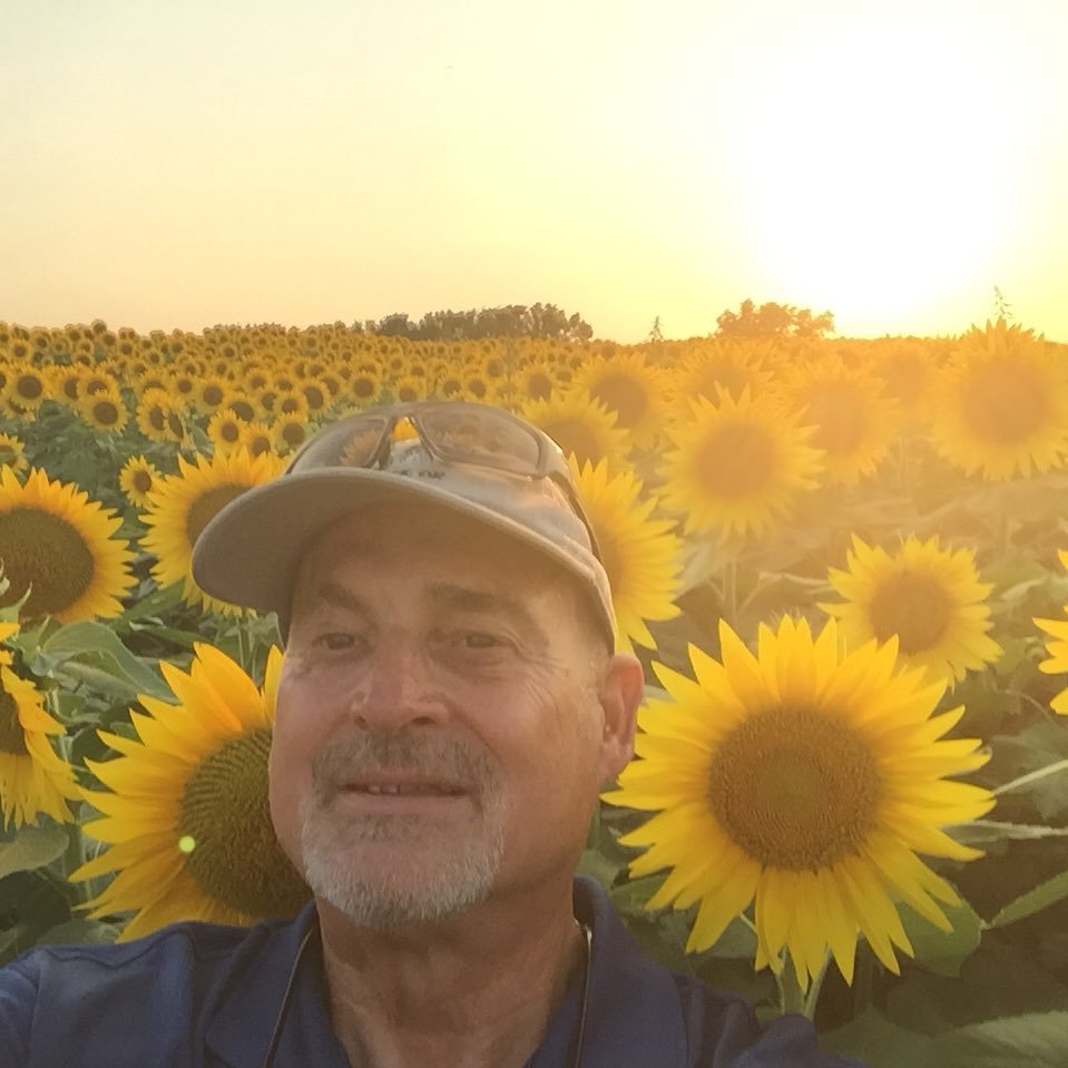 Husband, father, retired marketing Mgr, aircraft and pressure vessel welder, lifetime member of American Welding Society, watching SpaceX every chance I get.