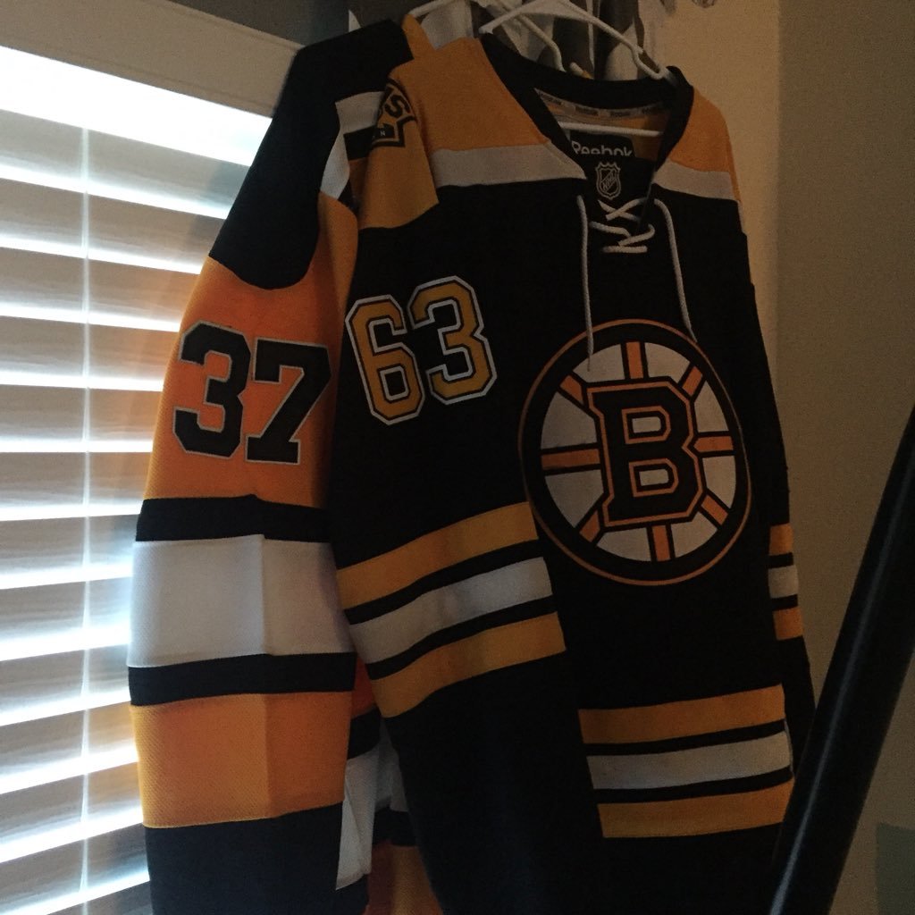 Diehard Boston Bruins and Chicago Bears fan.