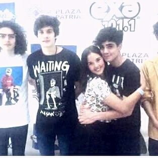 vannCanela's profile picture. Coder4ever