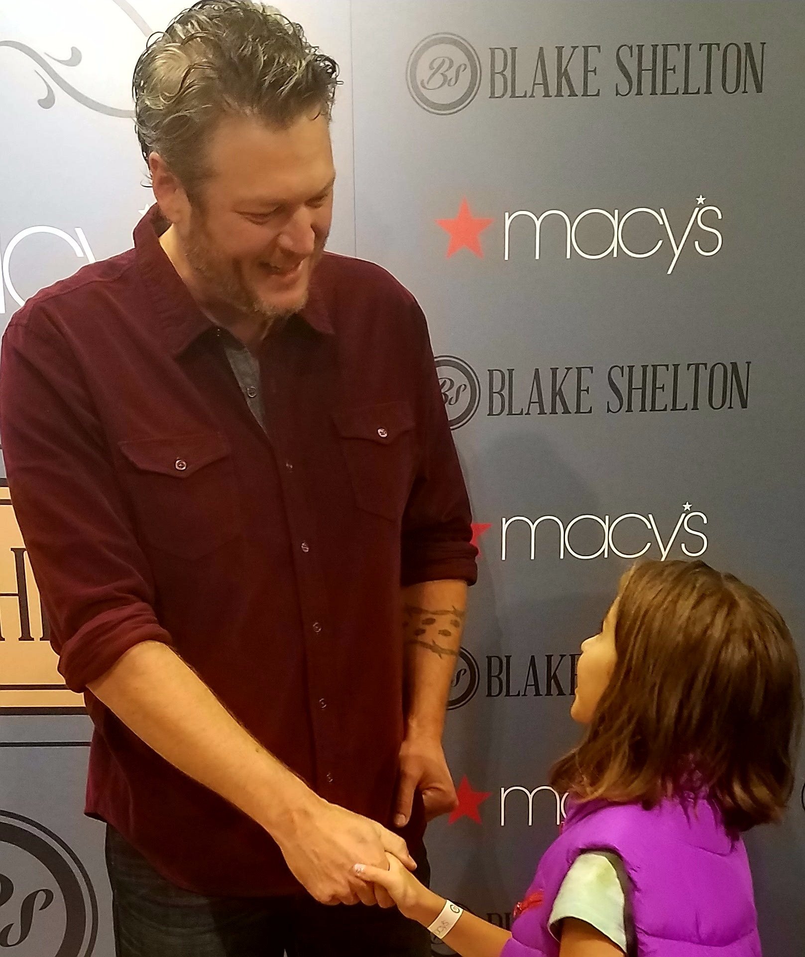 PhippApril's profile picture. Live Love Laugh