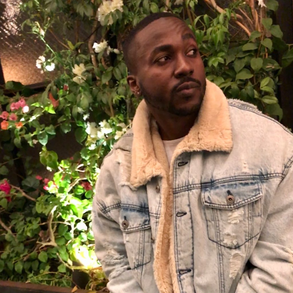 trinigui's profile picture. I'm just here to rant