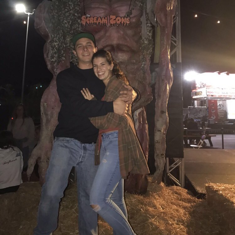 StormAbril's profile picture. isn't it so convincing