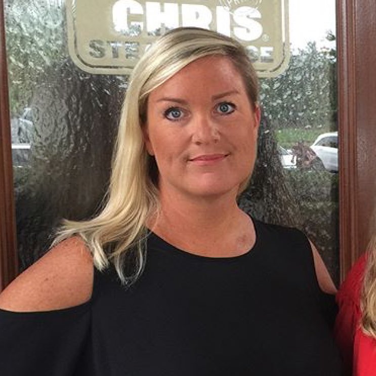 LeighHennecy's profile picture. 💙wife~mother~educator~🌎