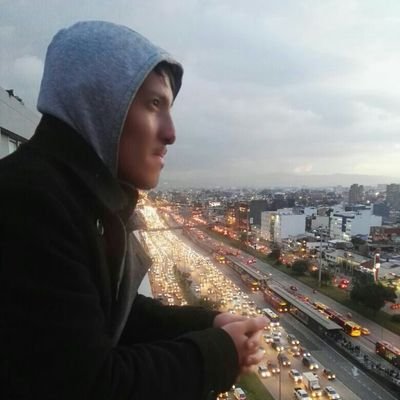 Ingeniería de Transporte y Vías. UPTC; Me está esperando con ansias Bogotá para un desarrollo magnífico en Transporte, Tránsito y Vías.
(No crea todo)