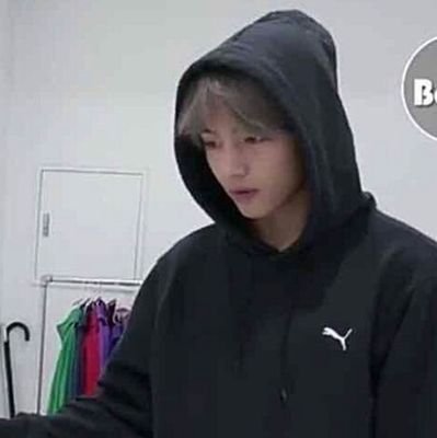 poxaiandara's profile picture. Pode entra,aqui ninguém vai te jugar, pois todo mundo é um merda mesmo...