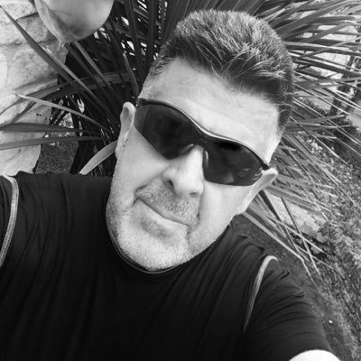 nik_nsandars's profile picture. 