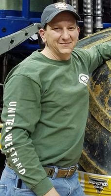 smokiestrek's profile picture. 