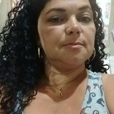 Sou uma pessoa muito alegre, divertida, e humilde com tudo e com todos. 😘😘