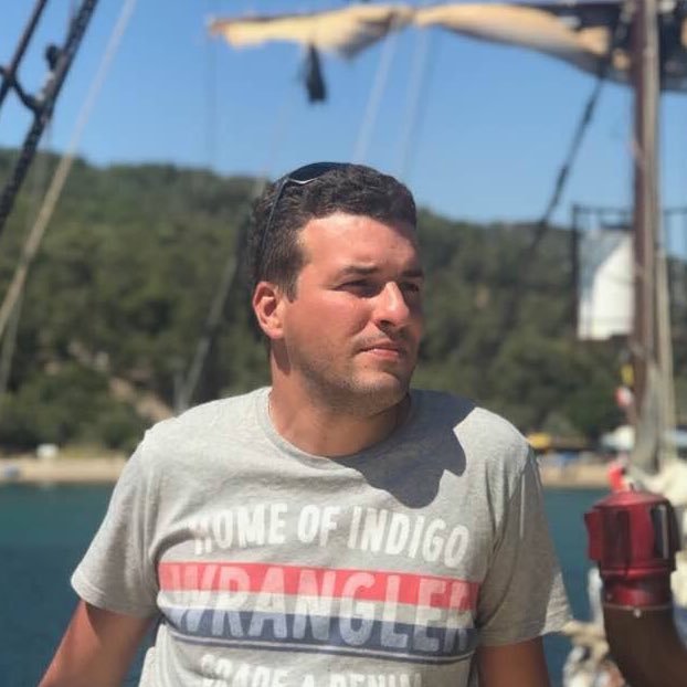 smartux's profile picture. 