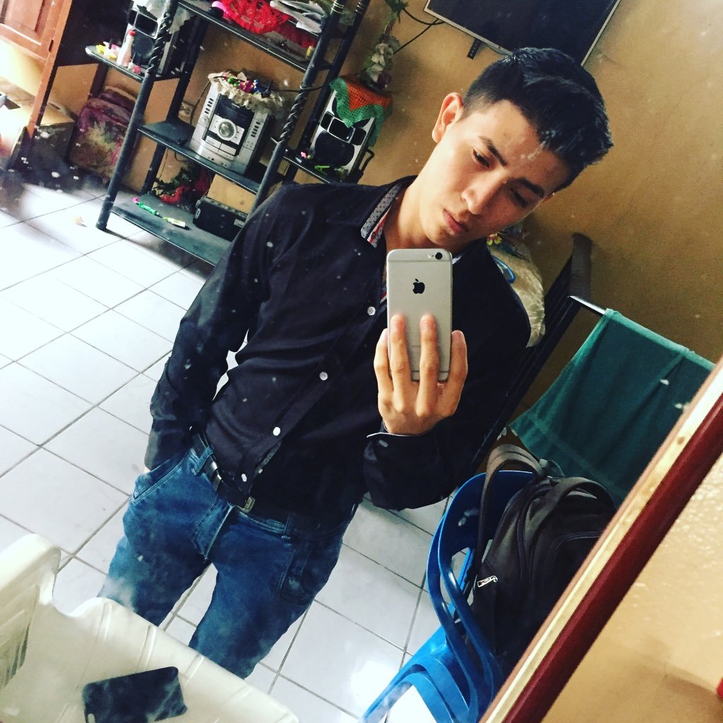 AngelAriasAr's profile picture. 