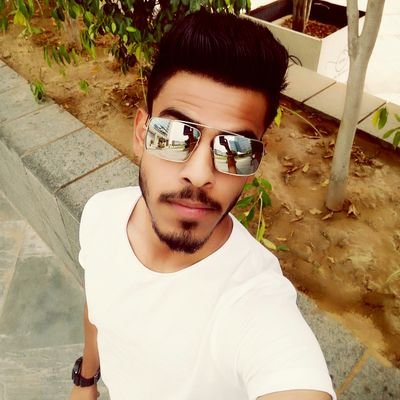 Works at IBM, Mad about Cricket, love to listen punjabi songs!😊