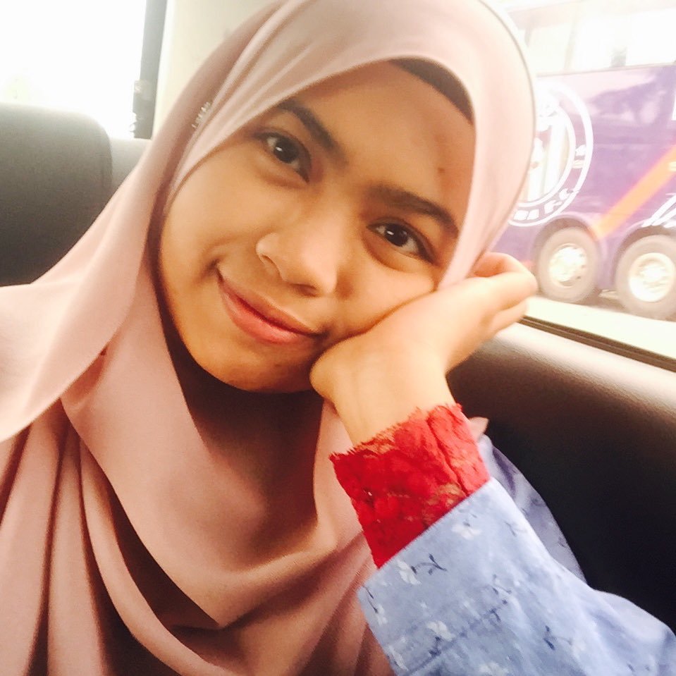 🌸 Everybody has their own timeline. Keep calm and enjoy life to the fullest 🌸