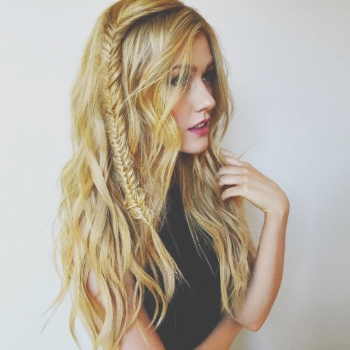 ohhhmyhoneyy's profile picture. Écrire pour s’évader 🧡 || M2 Agrégation - Mathématiques || “il est grand temps de rallumer les étoiles” — G. Apollinaire 🖋🩰🎨🎹