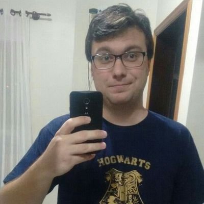 Jornalista não praticante e pós graduado em marketing. Trabalho com Educação. Aqui falo sobre esportes, música, nerdices, política e dia a dia.